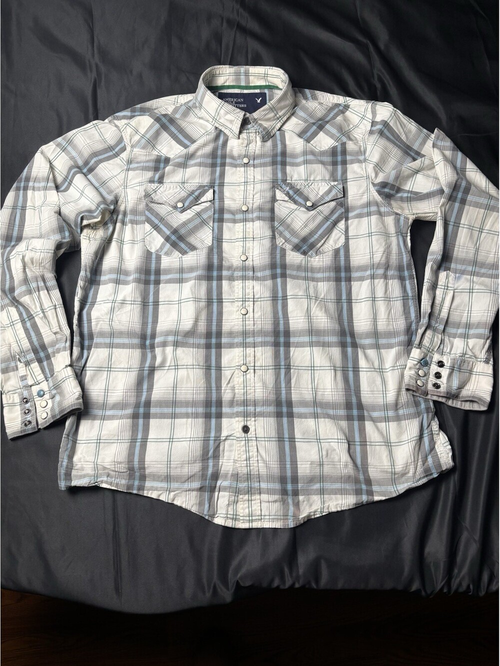 American Eagle Outfitters Men's Vintage Fit Plaid Button-Up